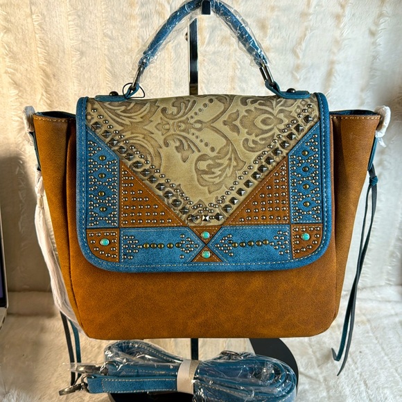 Montana West Handbags - Montana West Tooled Collection Concealed Carry Tote Crossbody